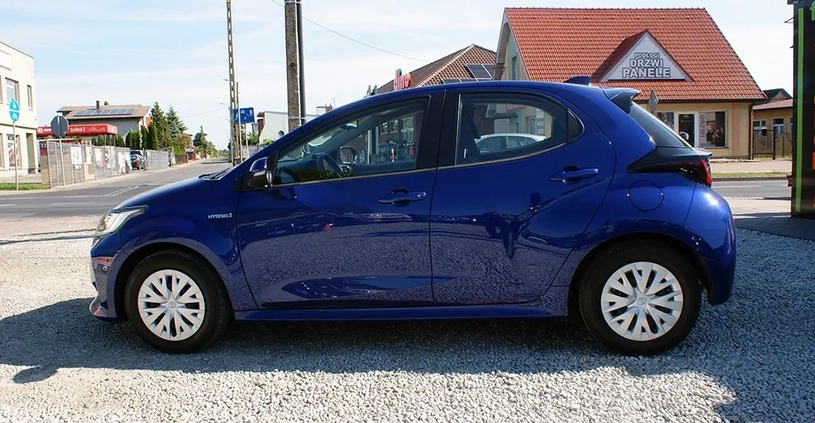 Toyota Yaris cena 73700 przebieg: 39600, rok produkcji 2021 z Świdnica małe 301